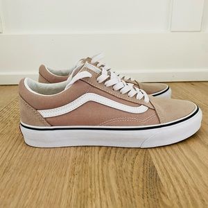 Women’s vans sneakers, size 8.5